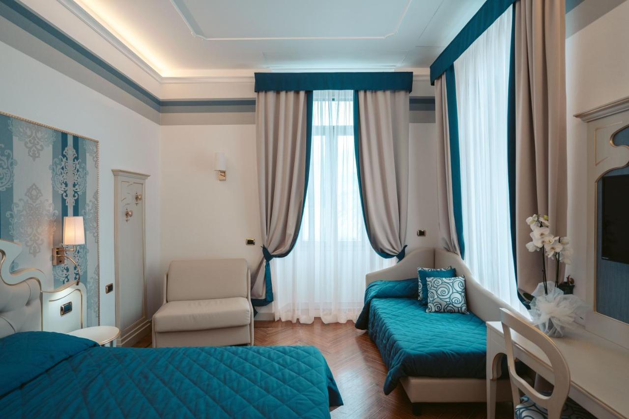 Triple Room Lake View