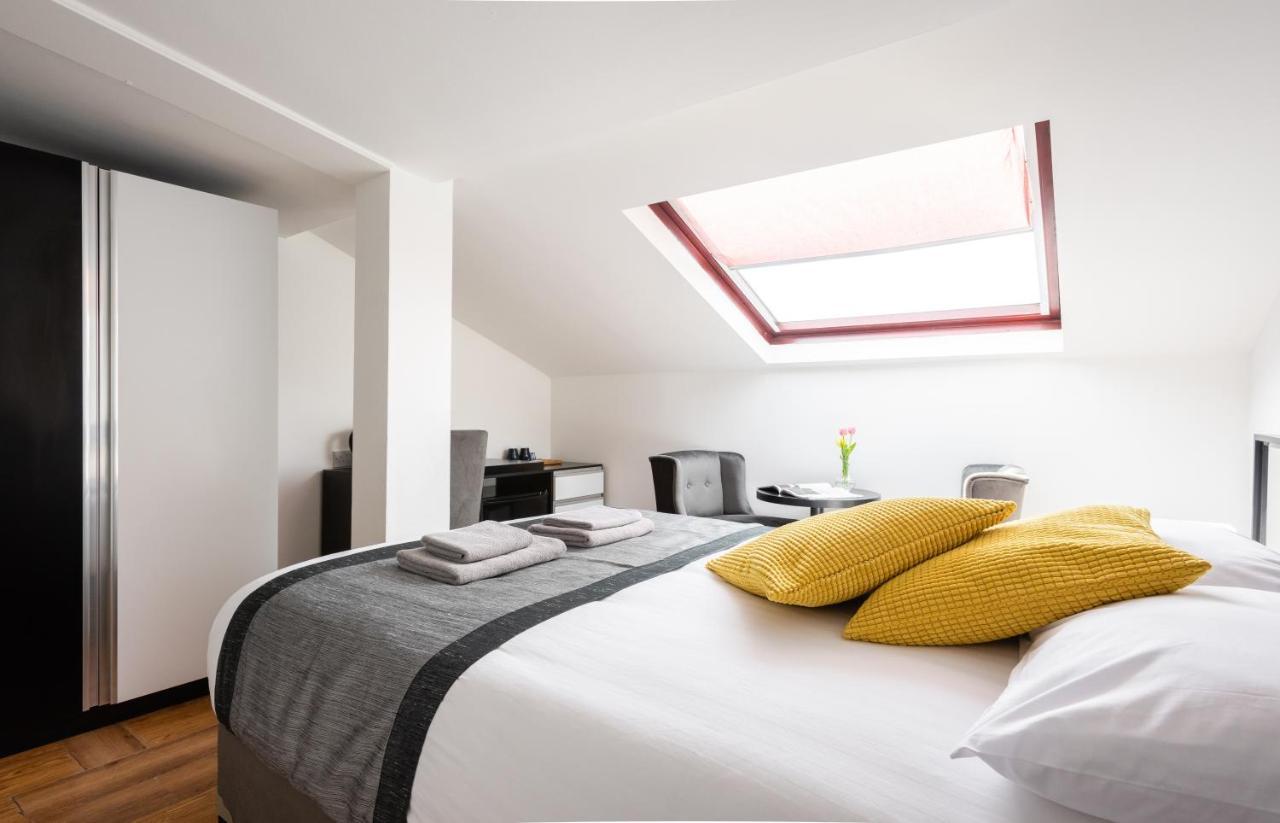 Double Room Private Bathroom