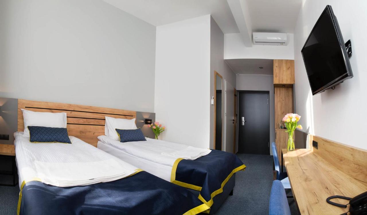 Large Twin Room
