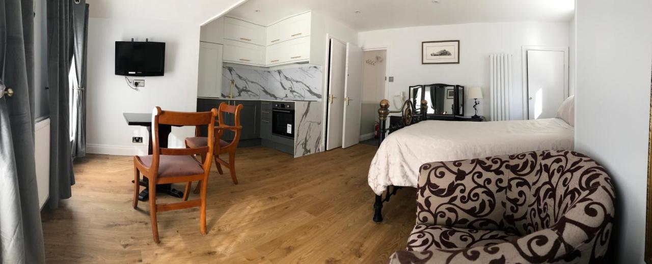 Brunel Self-catering Studio Apartment