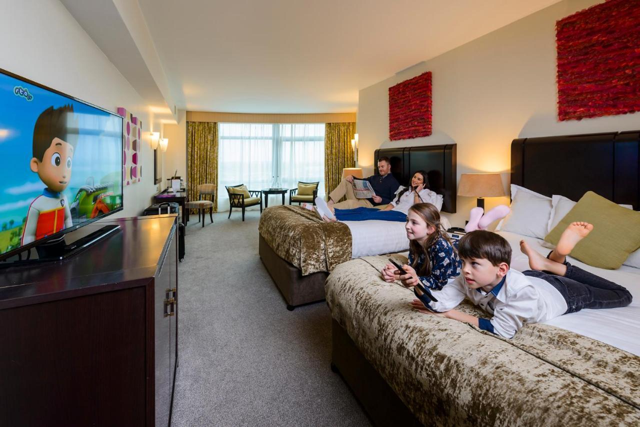 Deluxe Family Room,1041064195:JPEG