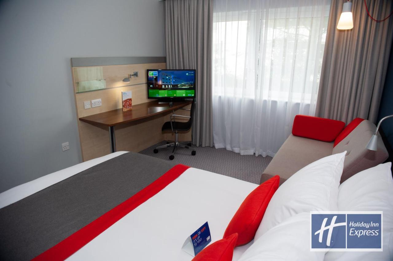 Standard King Room with Free Hot Breakfast,1661637550:JPEG
