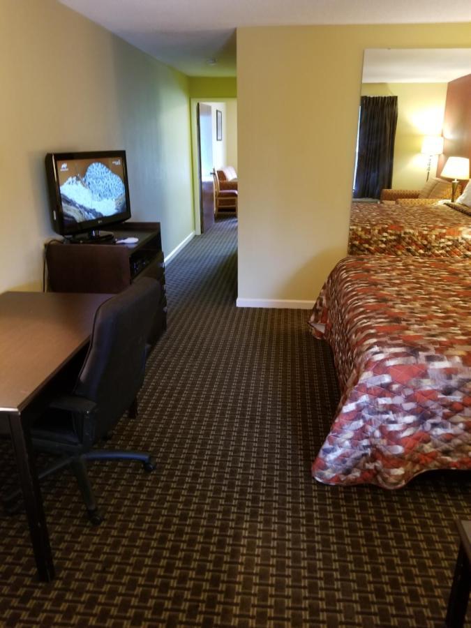 King Suite with Spa Bath