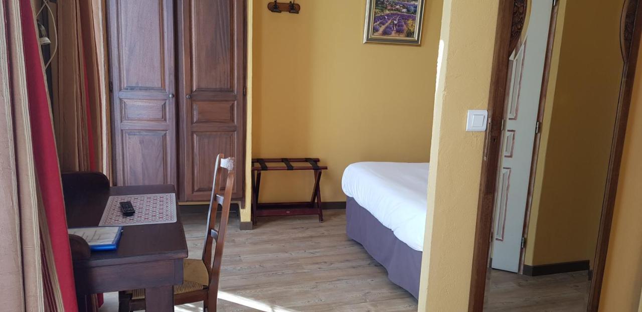 Provençal Comfort Room