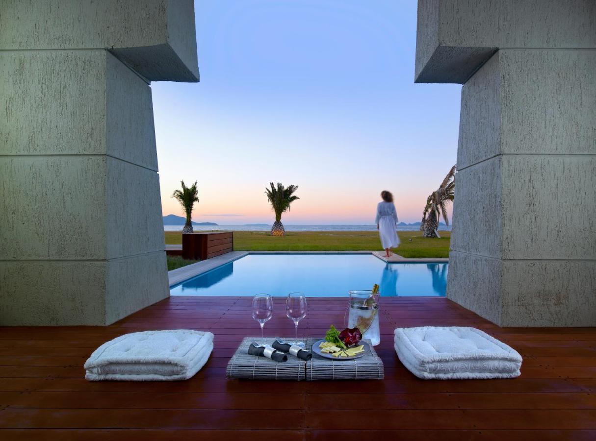 Suite Maisonnette avec Piscine Commune - Front de Mer
