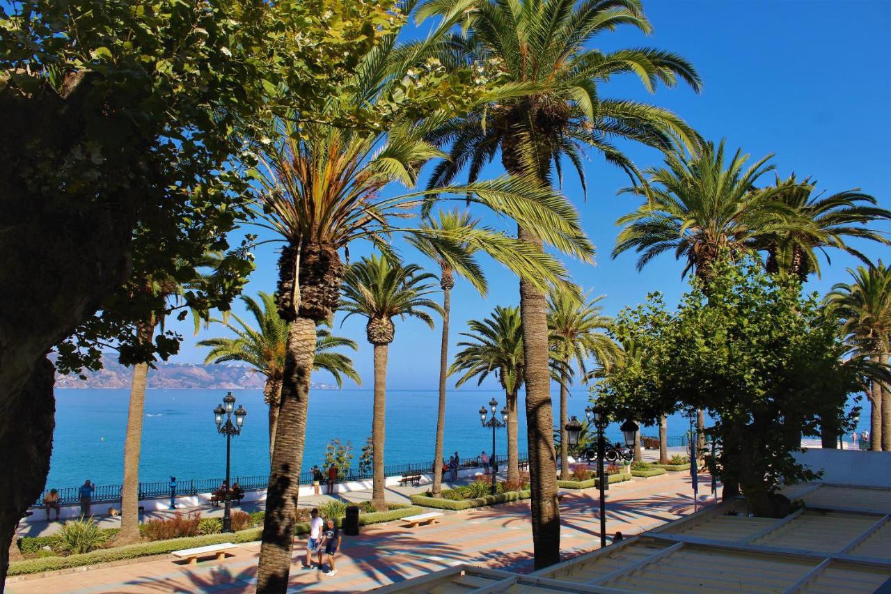 Two-Bedroom Apartment with Sea View,1168333678:JPEG