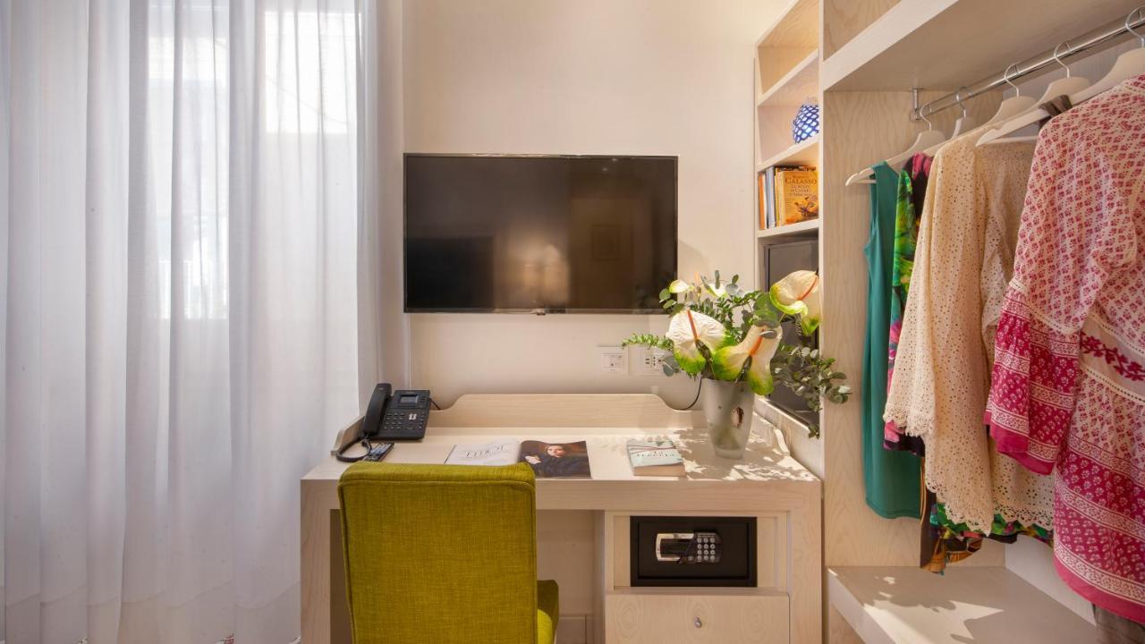 Deluxe Double or Twin Room City View