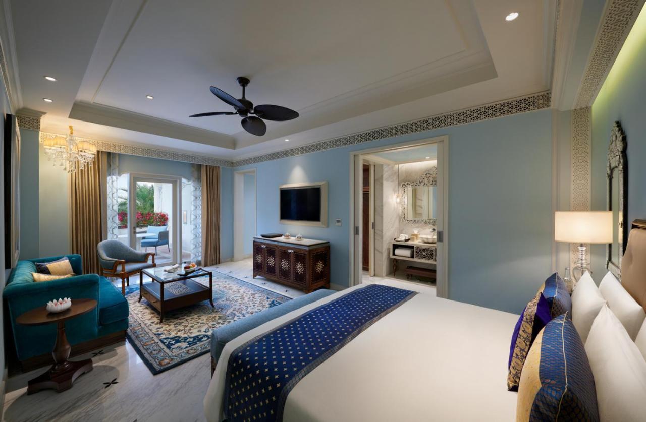 Grand Villa with Terrace (Family Room),1600610706:JPEG