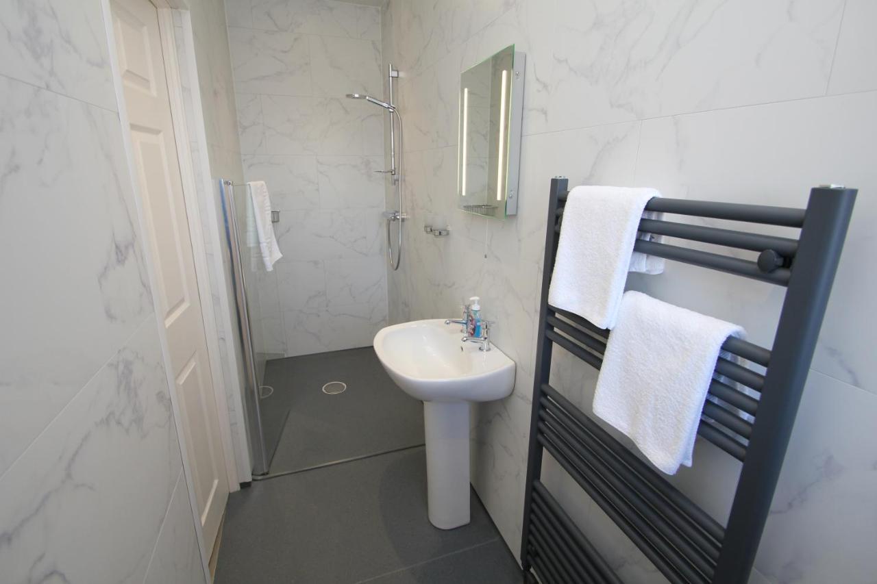 Double Room Private Bathroom,1090016160:JPEG
