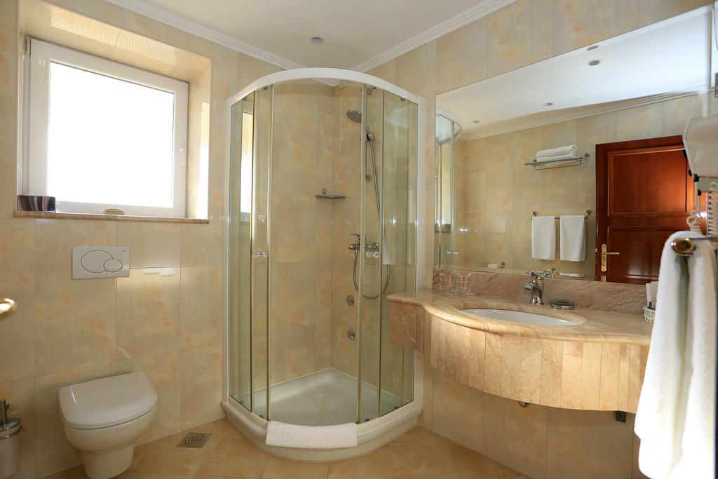 Chambre Double avec Balcon - Côté Mer