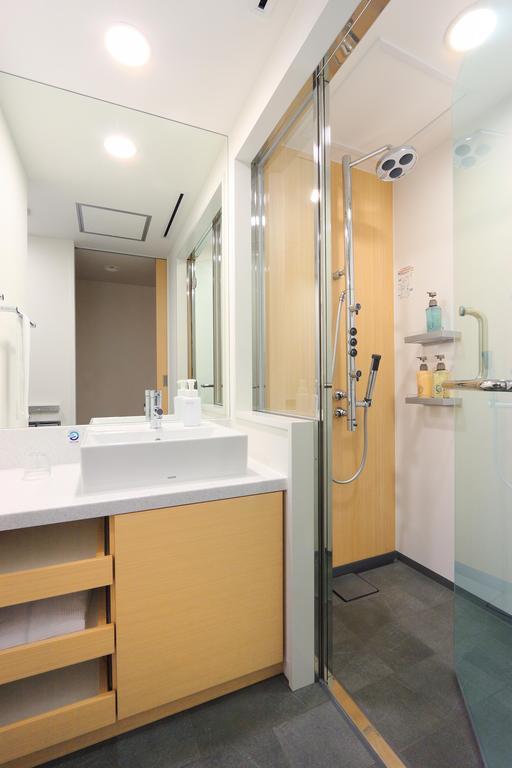 Twin Room with Shower - Single Use - Non-Smoking