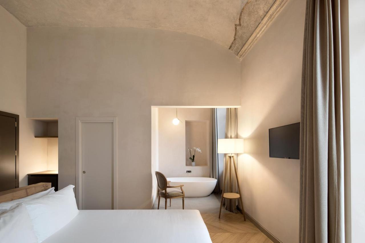 Deluxe Double or Twin Room,1108292121:JPEG