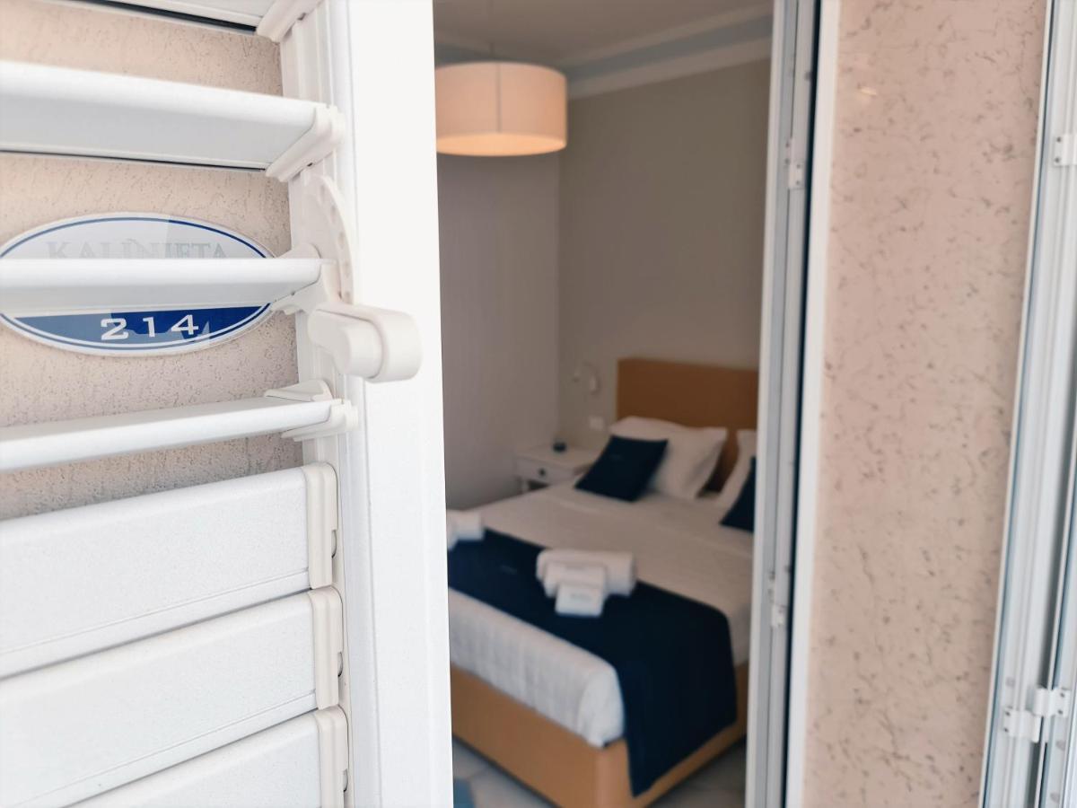 Double Room with Private Bathroom,1111721481:JPEG