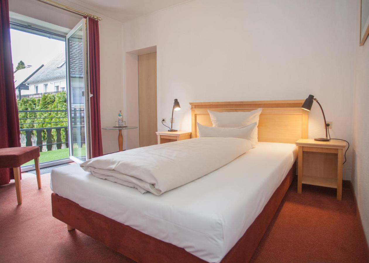 Single Room,1111789386:JPEG