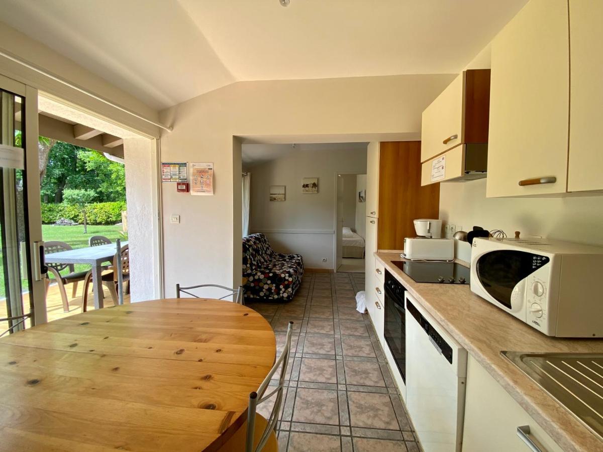 Two-Bedroom Apartment Bath