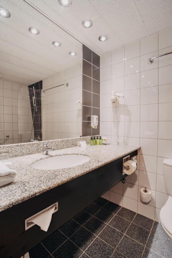 Executive Double Room with Panoramic City View and Executive Lounge
