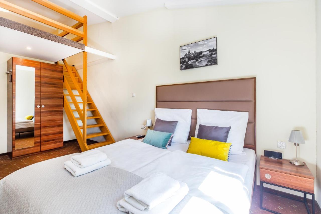 Superior Quadruple Room,1567058729:JPEG