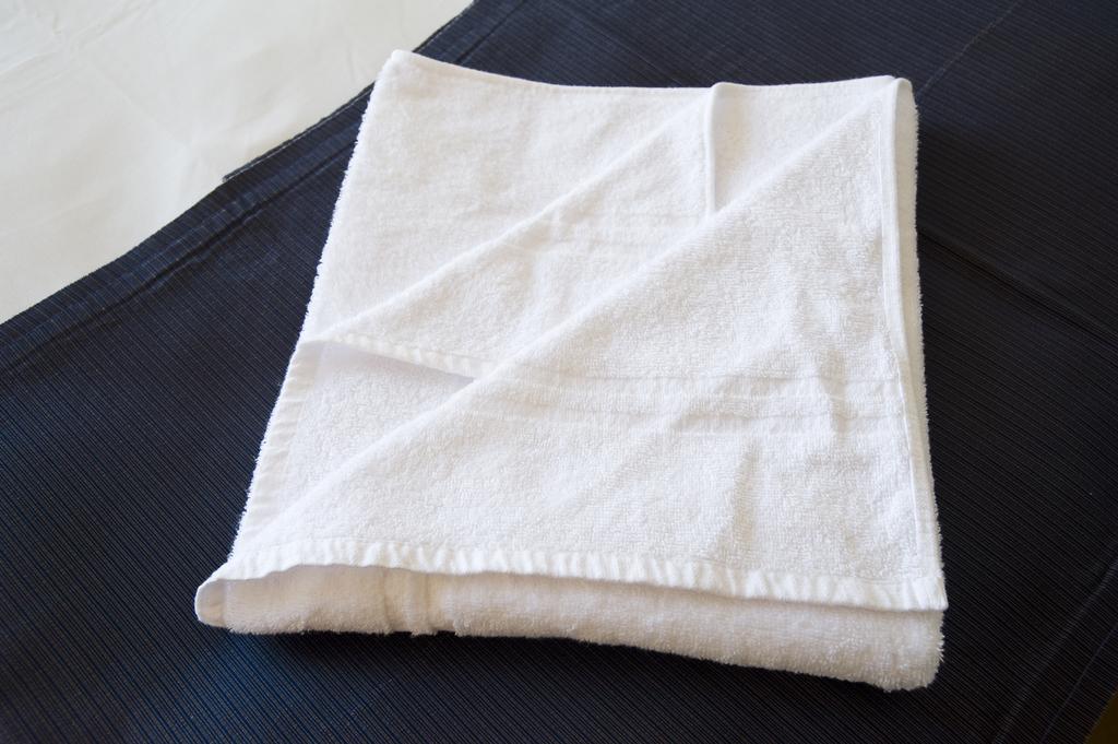 Standard Single Room with Shared Bathroom,193325650:JPEG