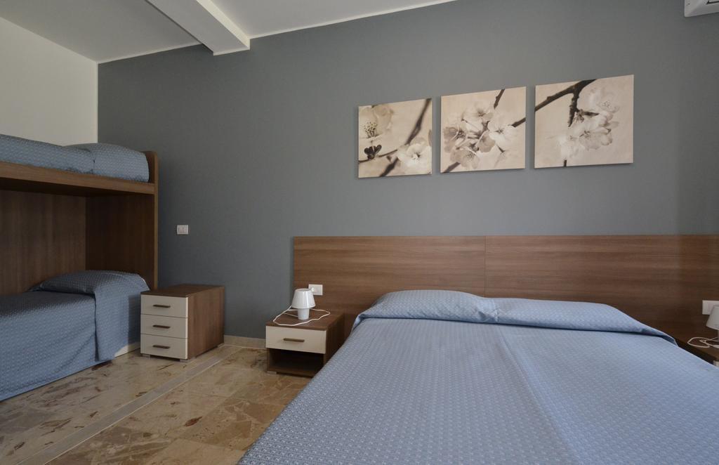 Classic Quadruple Room