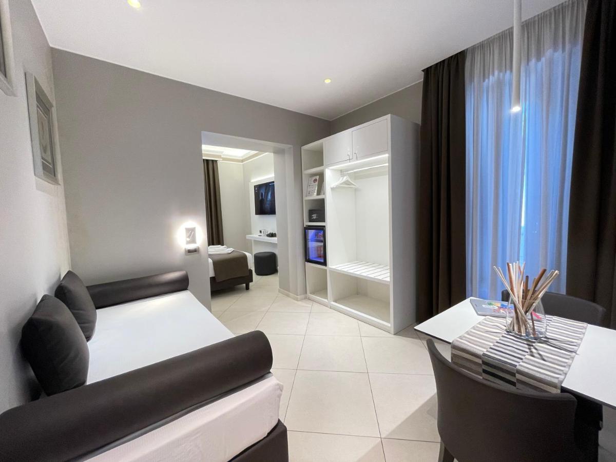 Luxury Triple Room