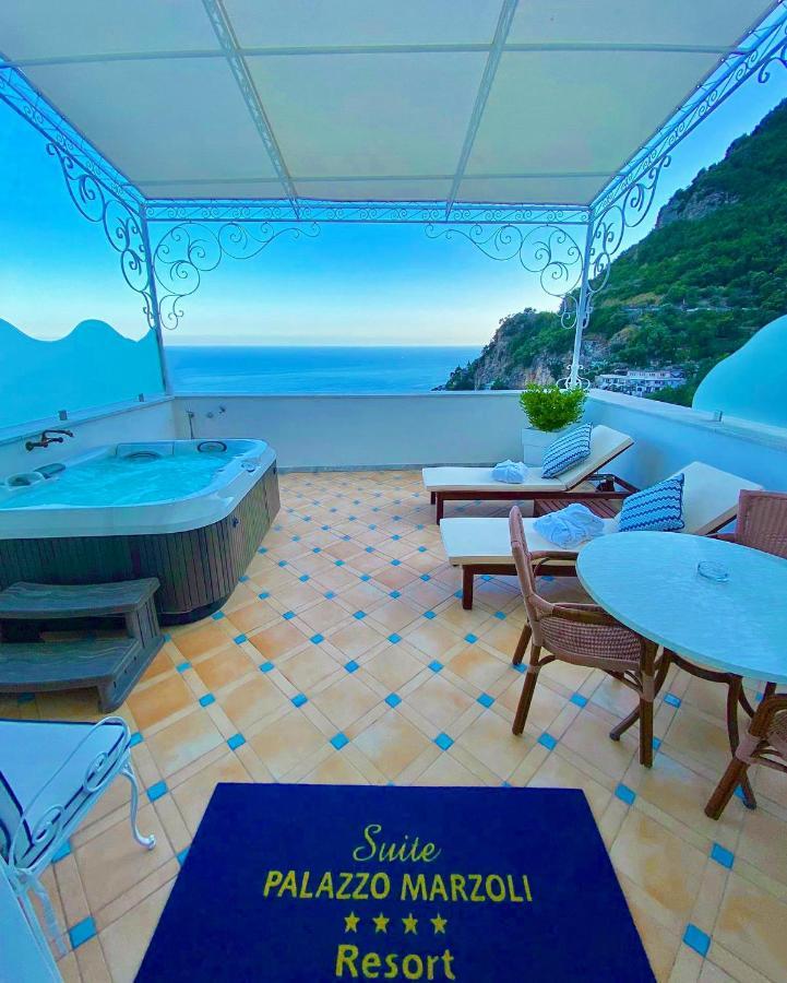 Suite Hot Tub Sea View