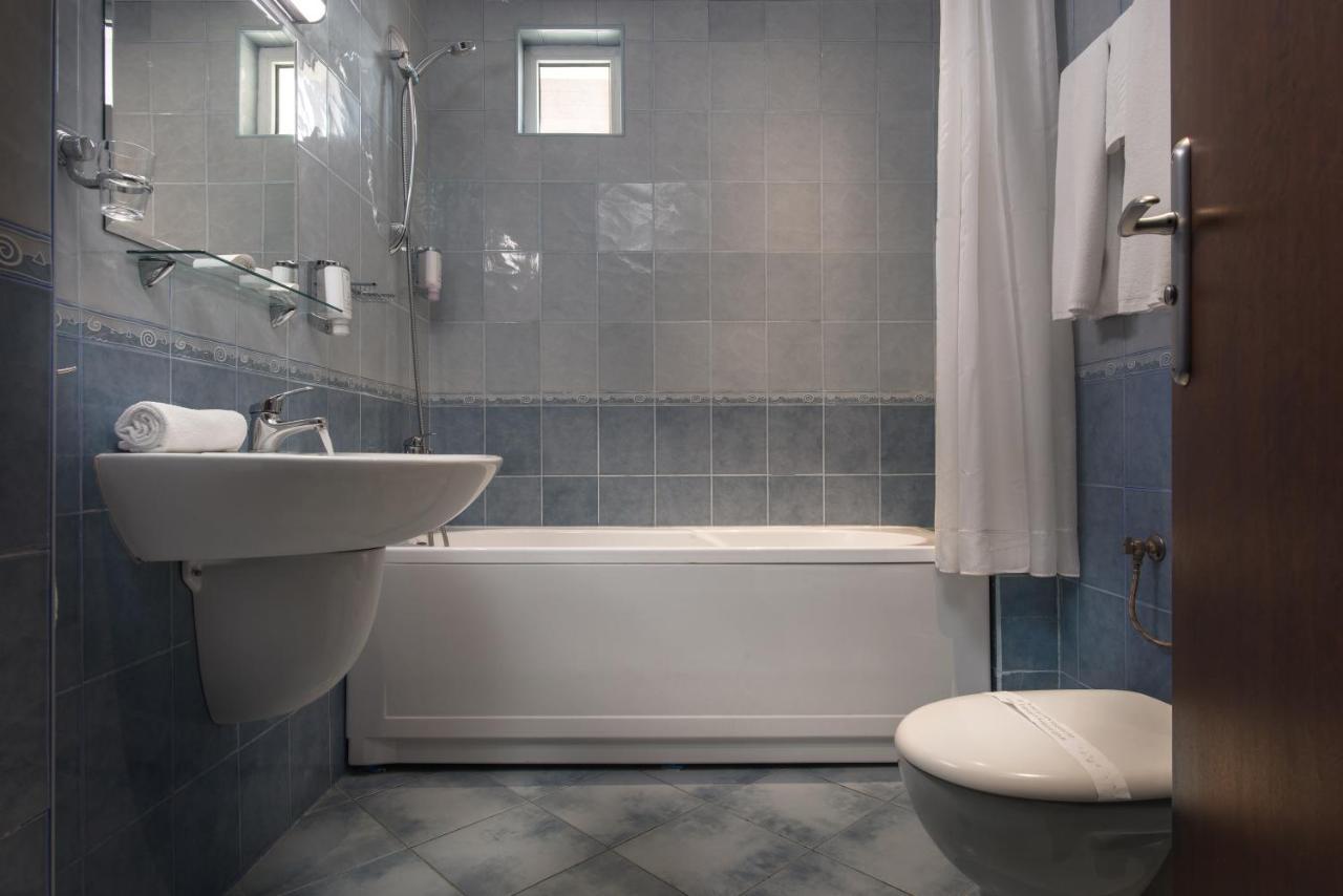 Studio with Sofa Bed,1611053617:JPEG