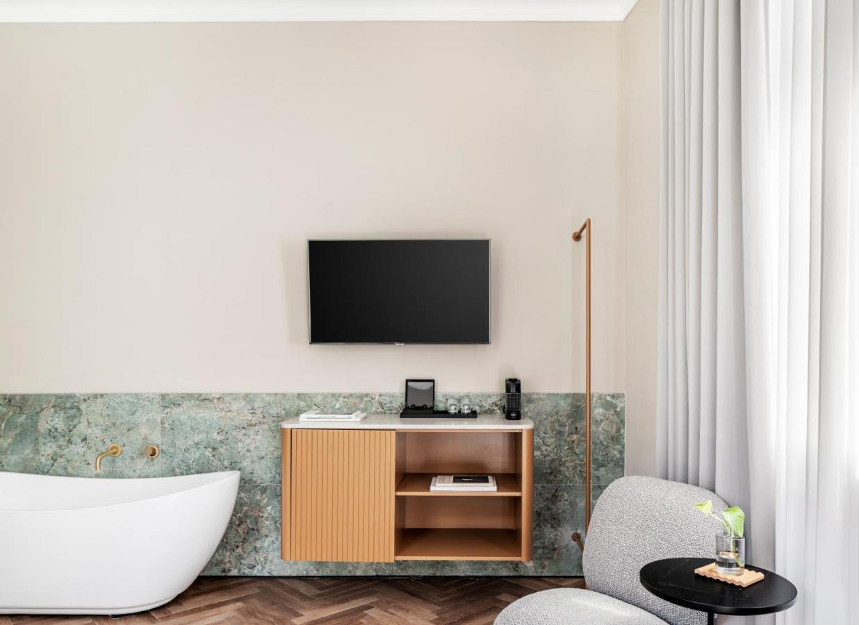 Suite Balcony