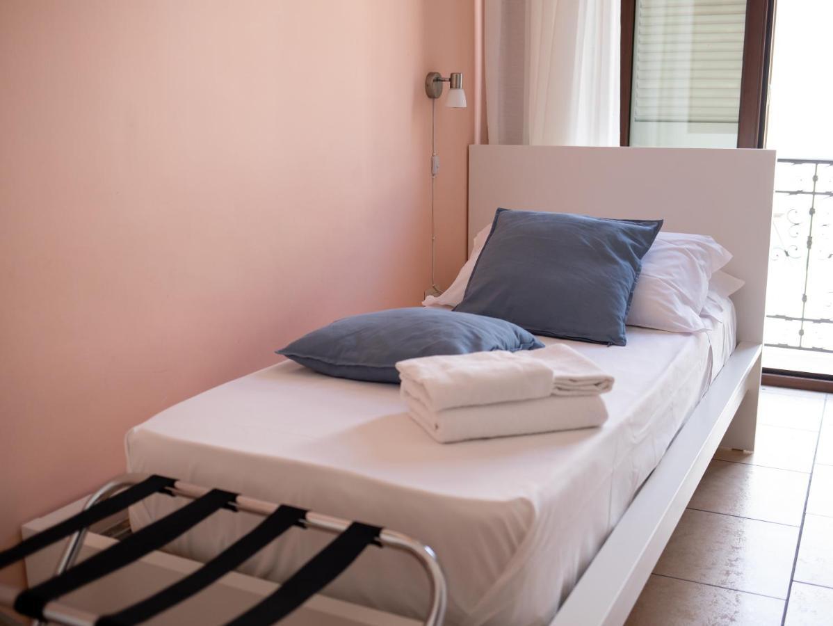 Single Room Balcony