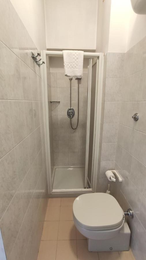 Single Room Private Bathroom