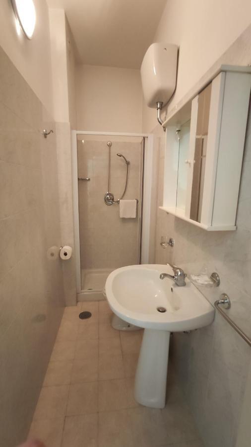 Twin Room Private Bathroom