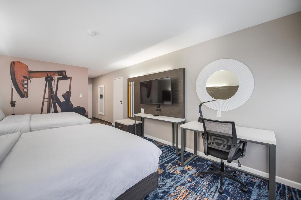 Double Room with Two Double Beds - Non-Smoking
