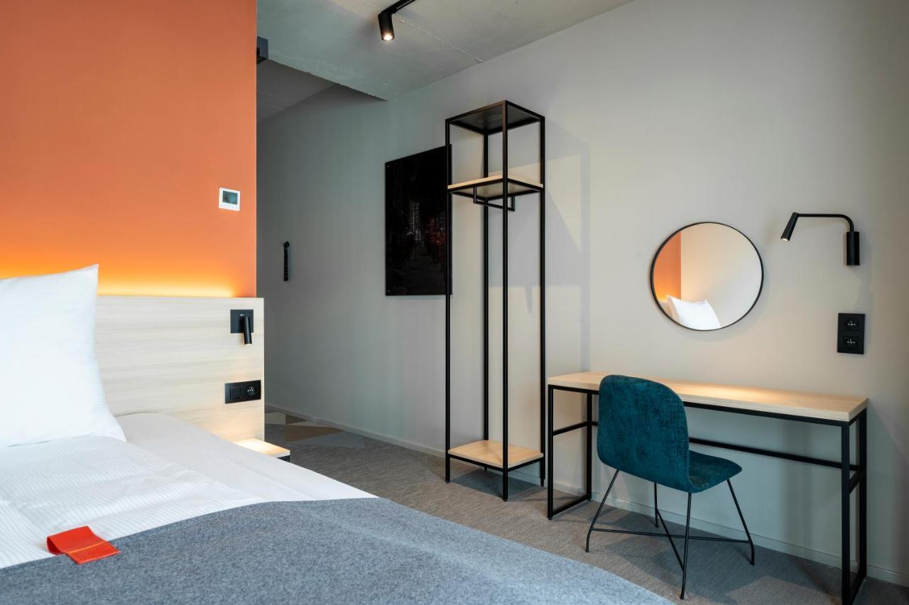 Single Room,1286891881:JPEG