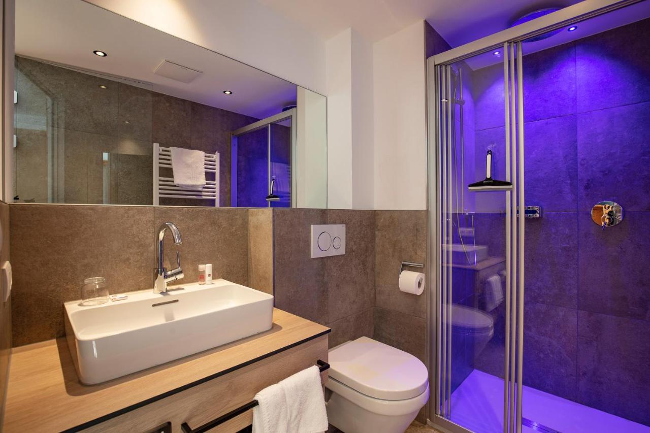 Single Room Balcony