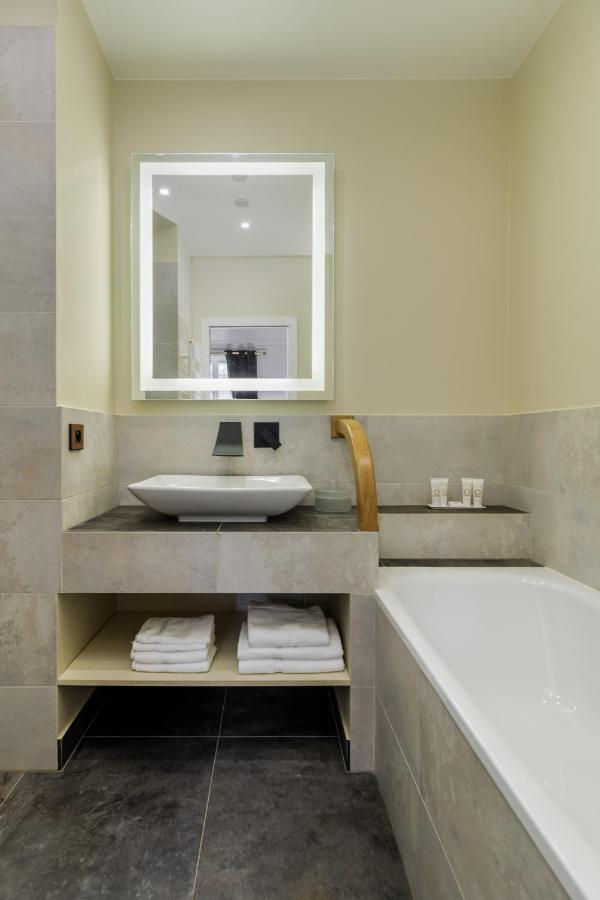 Chambre Double ou Lits Jumeaux Deluxe Supérieure