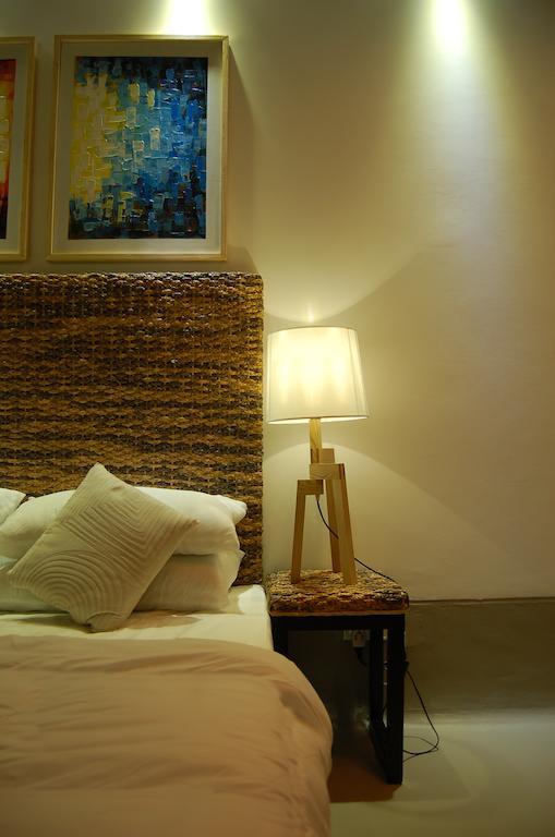 Deluxe Double Room with Balcony and Partial Sea View (10% off on Snorkelling Trip, Night Fishing and Candlelit Dinner)