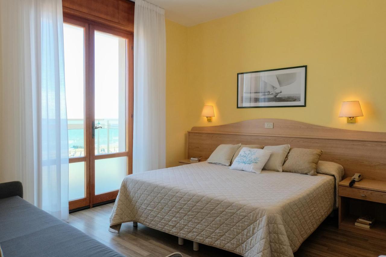 Camera Quadrupla Standard con Vista Mare