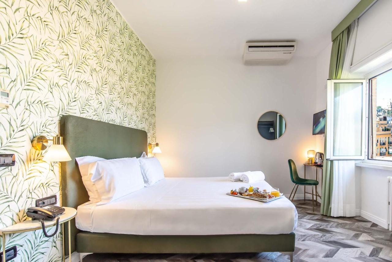 Double or Twin Room Private Bathroom