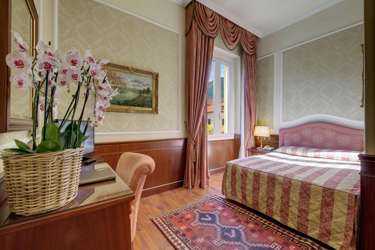 Double classic room mountain view
