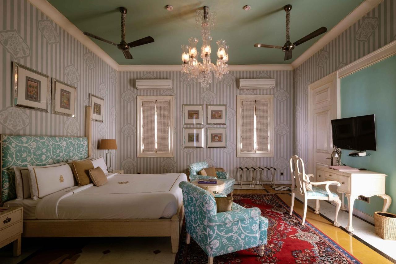 Palace Room