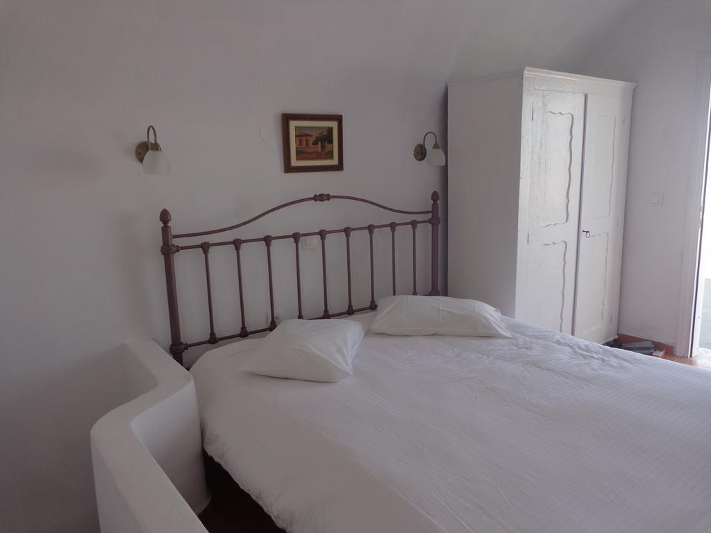 Suite con bañera de hidromasaje y vistas a la Caldera