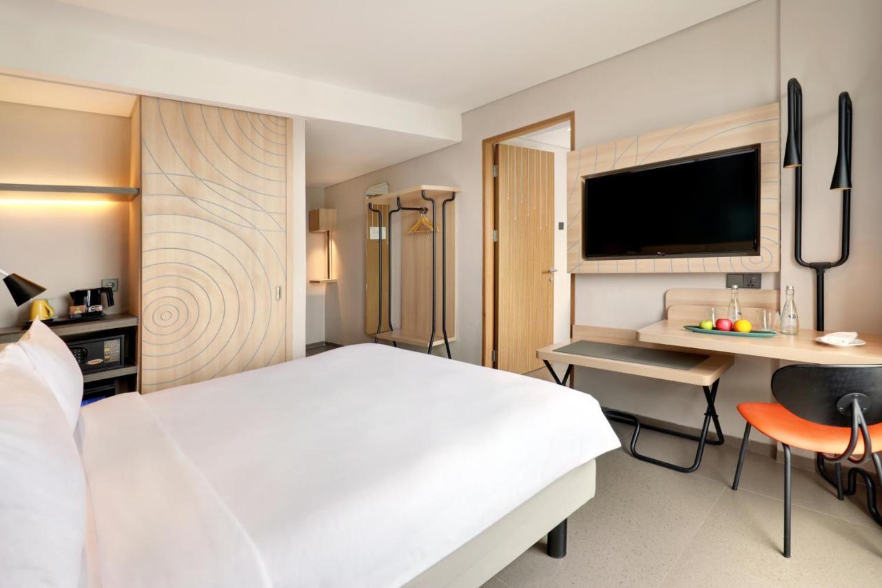 Family Room with 1 Double Bed & 2 Single Beds