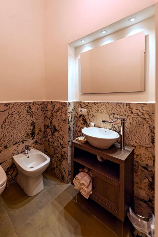 King Suite Spa Bath
