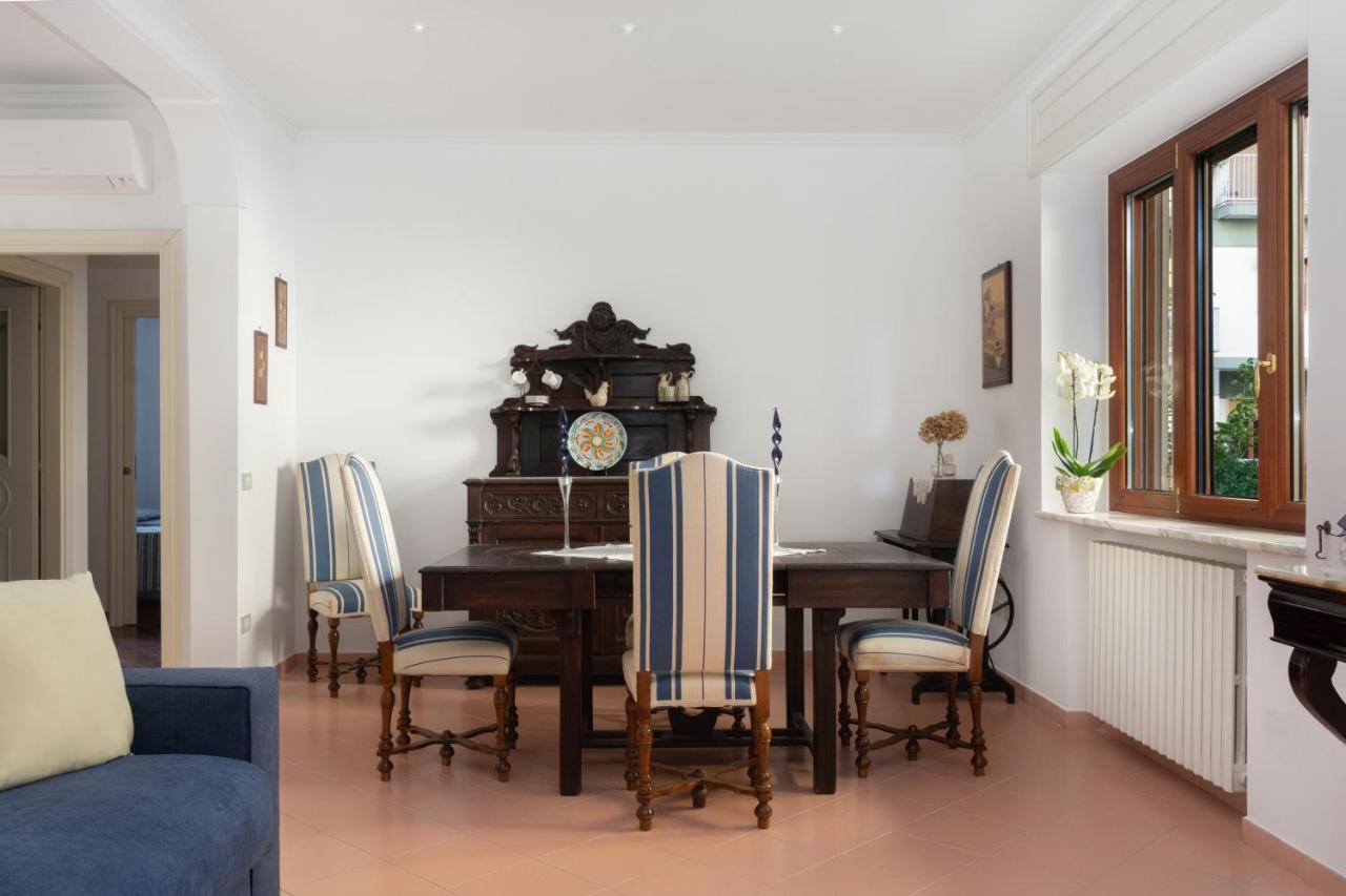 Two-Bedroom House,1191828847:JPEG