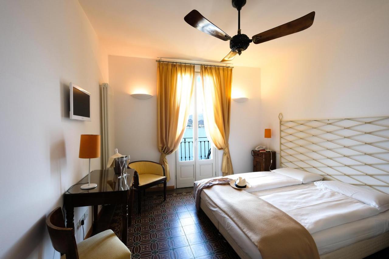Double or Twin Room Lake View