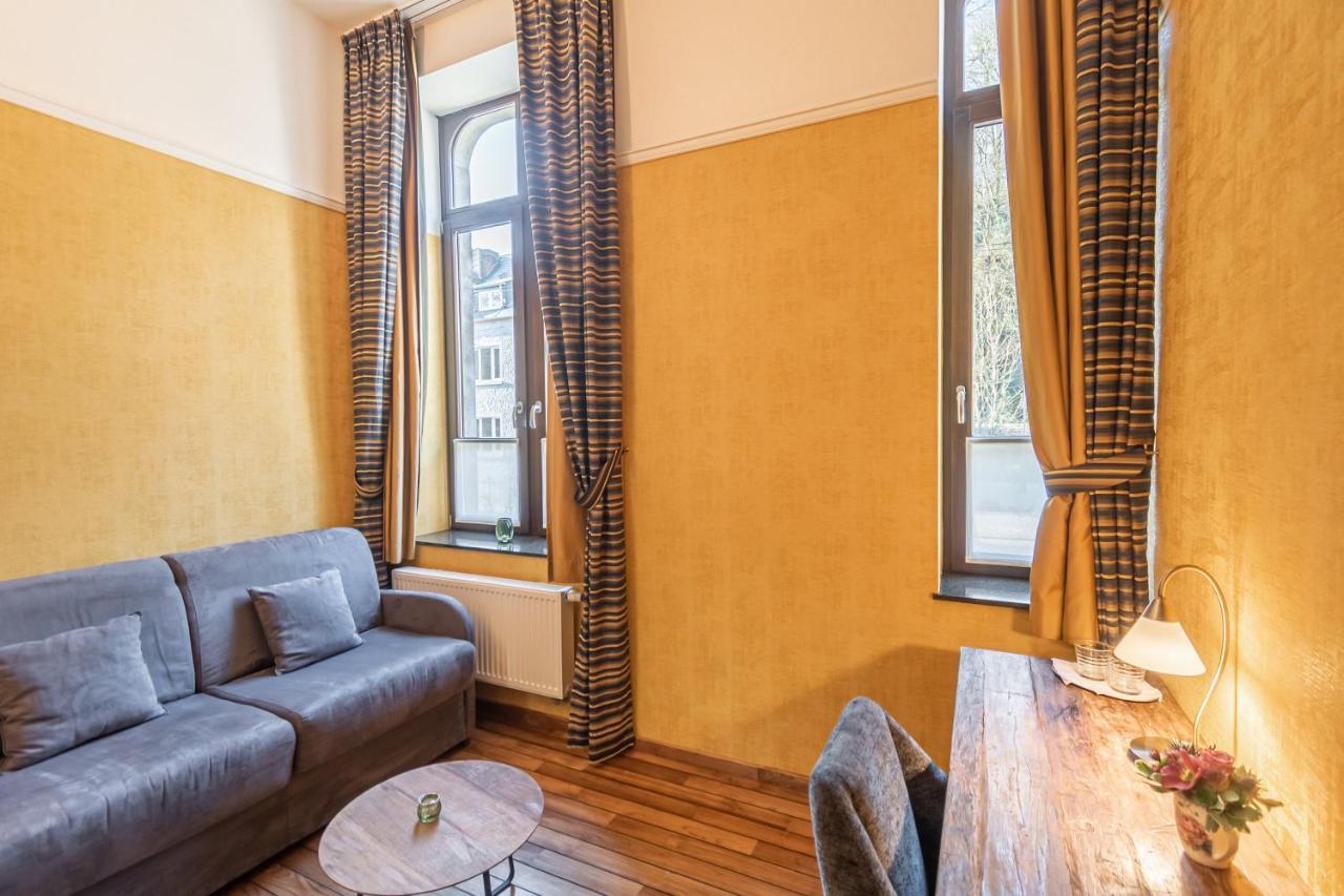 Modern Suite