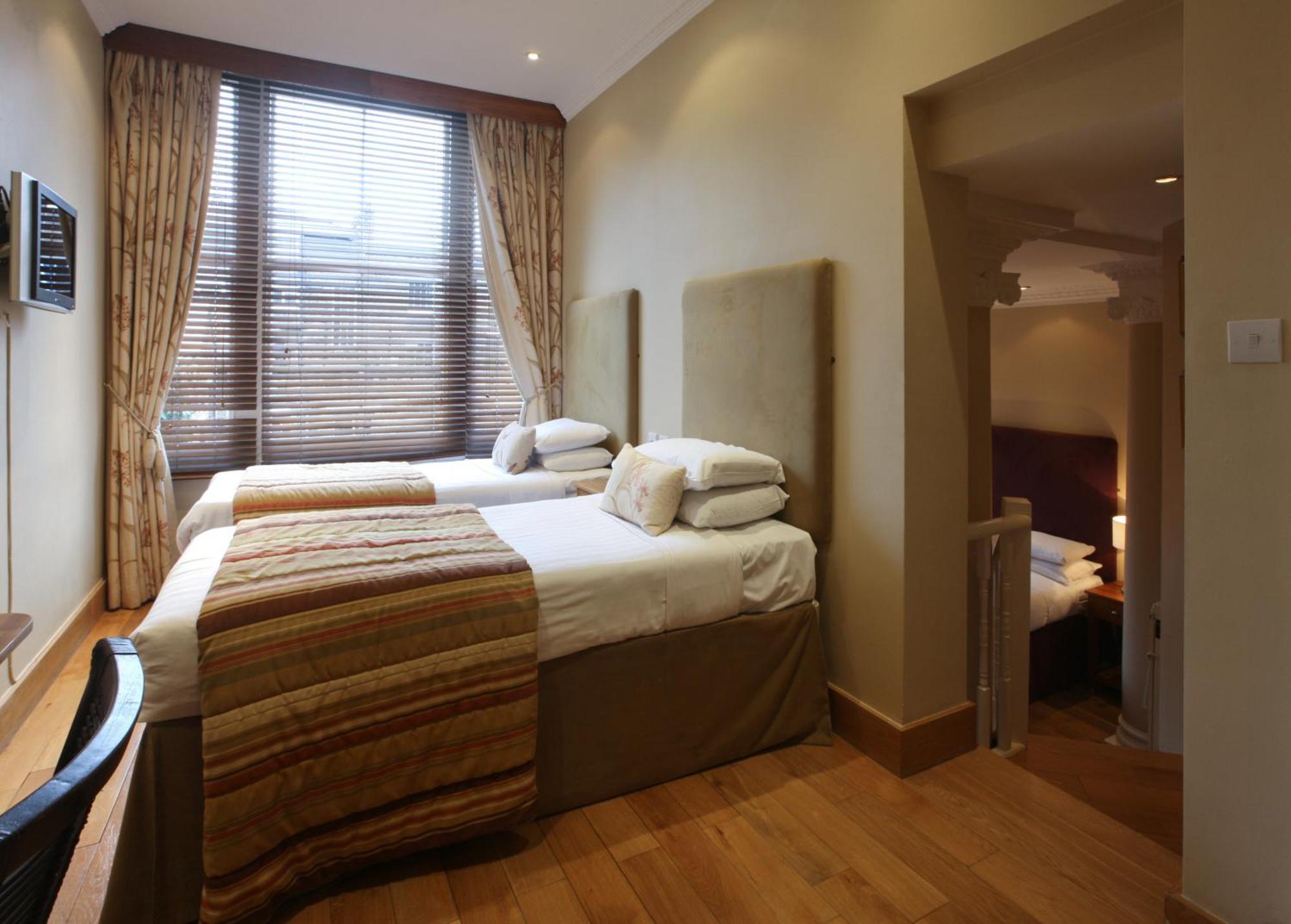 Standard Quad Room