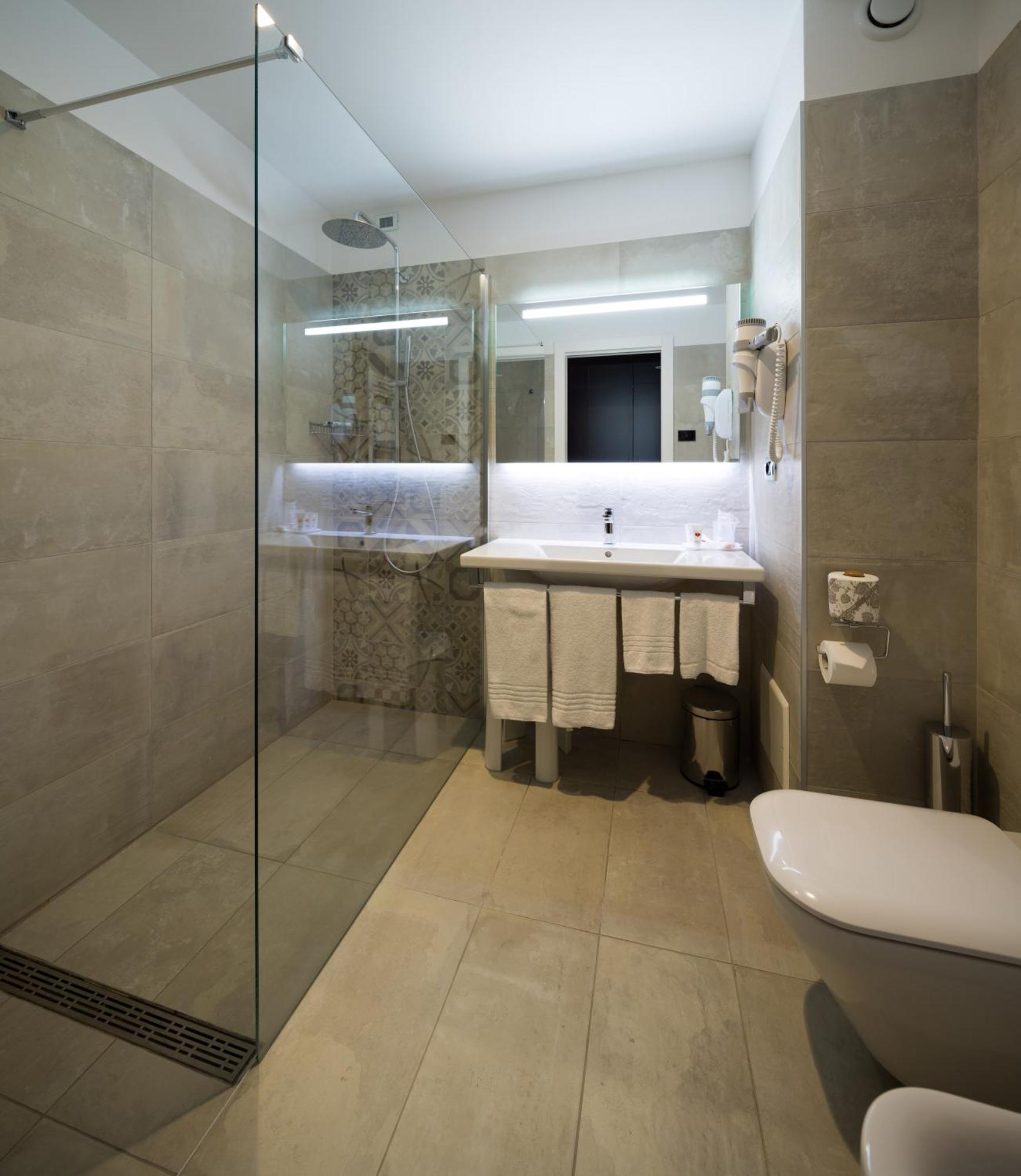 Superior Double Room with Terrace,464276268:JPEG