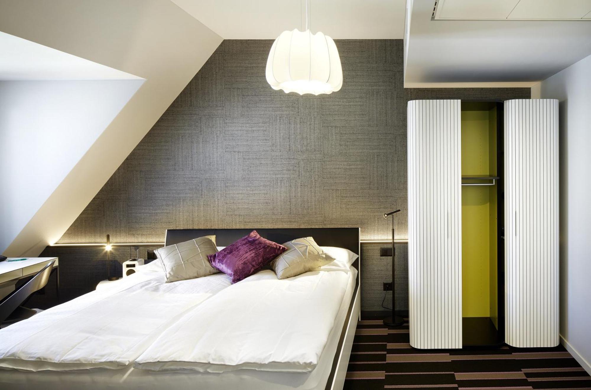LIFESTYLE Double Room,287084648:JPEG