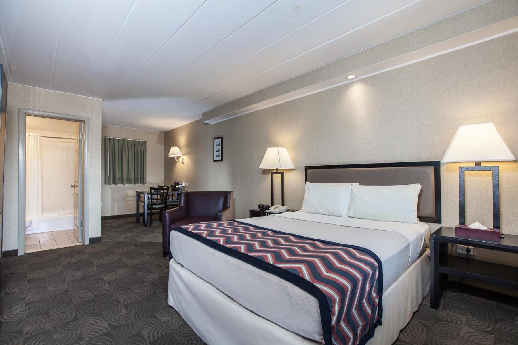 Superior Queen Room