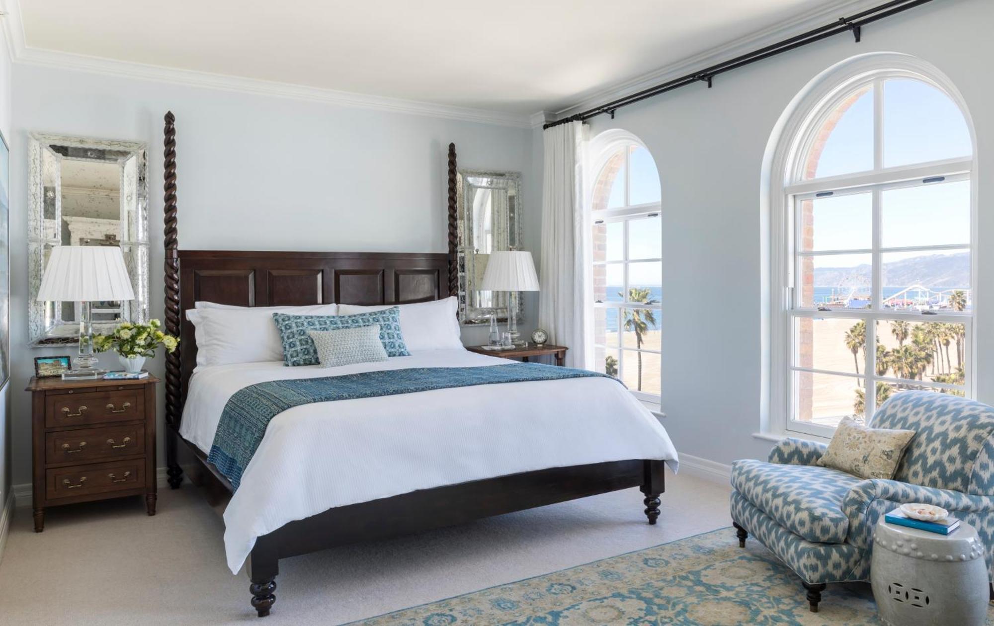Kamer met Kingsize Bed en Uitzicht op de Oceaan
